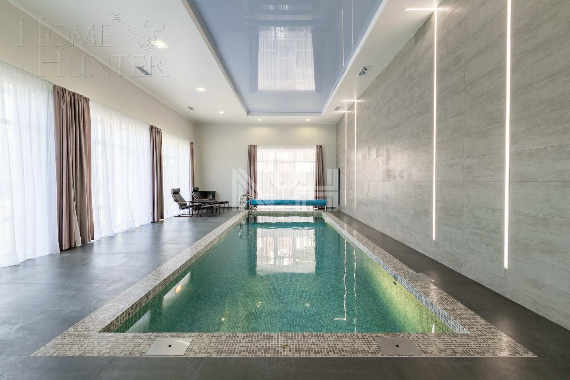 3-этажный коттедж 630 м² с отделкой