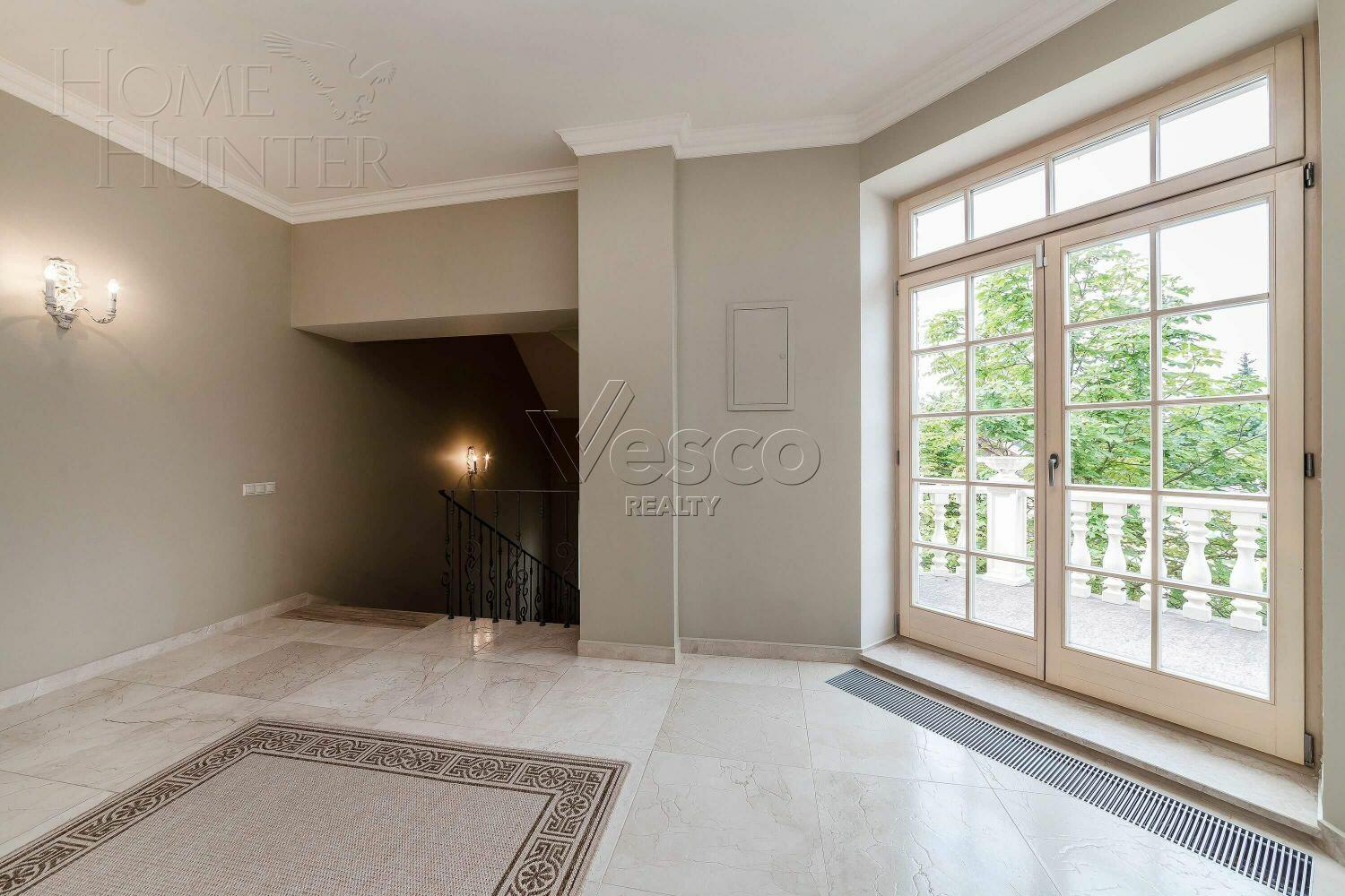 2-этажный коттедж 550 м² с отделкой