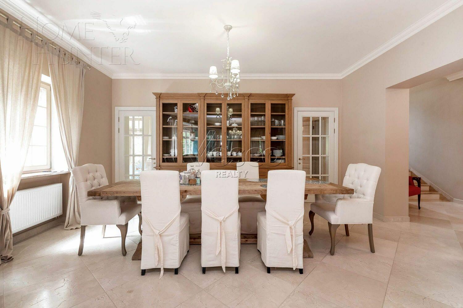 2-этажный коттедж 550 м² с отделкой