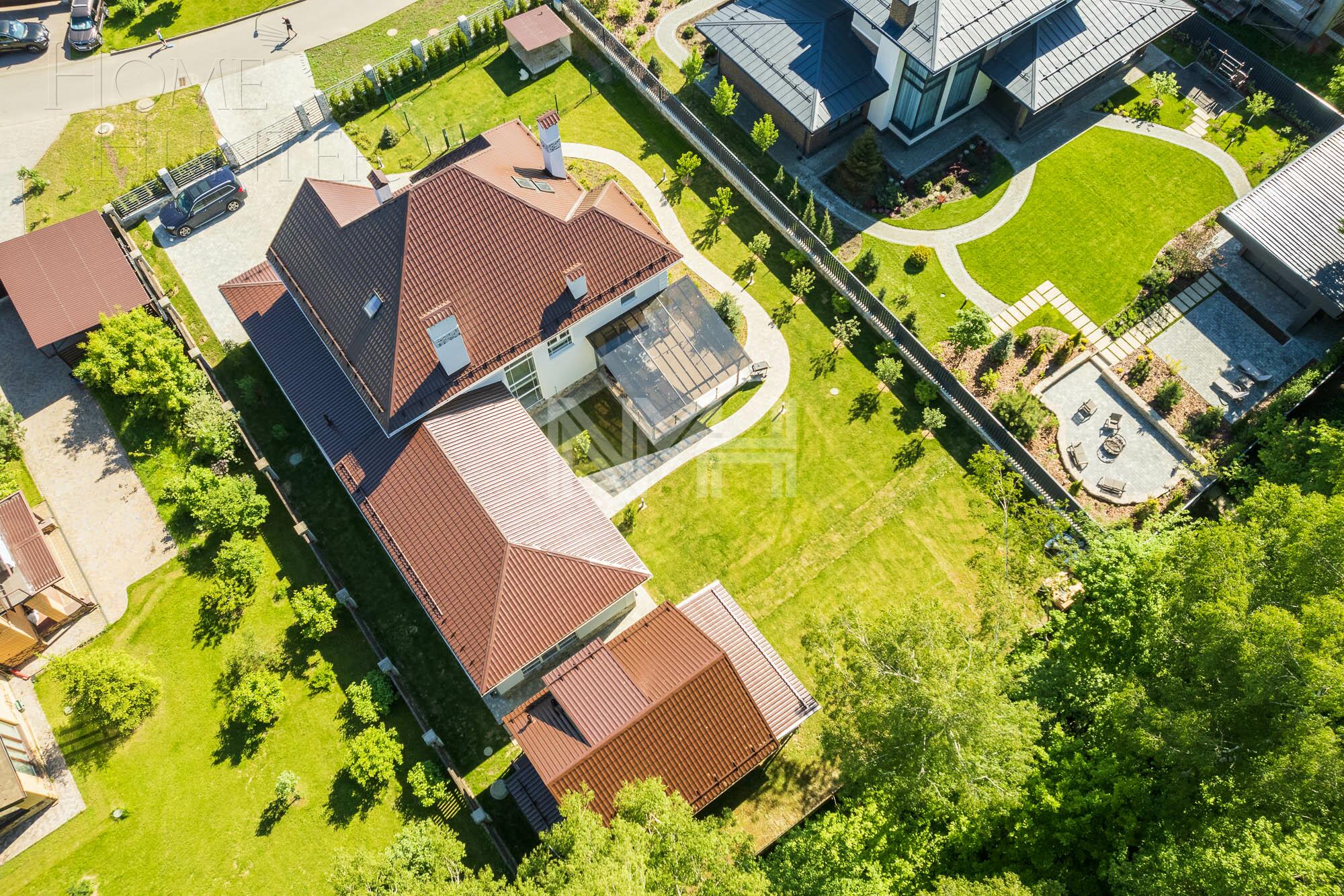 3-этажный коттедж 630 м² с отделкой