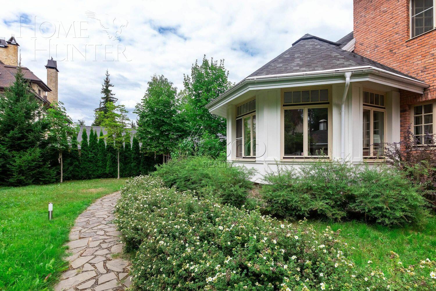 2-этажный коттедж 550 м² с отделкой