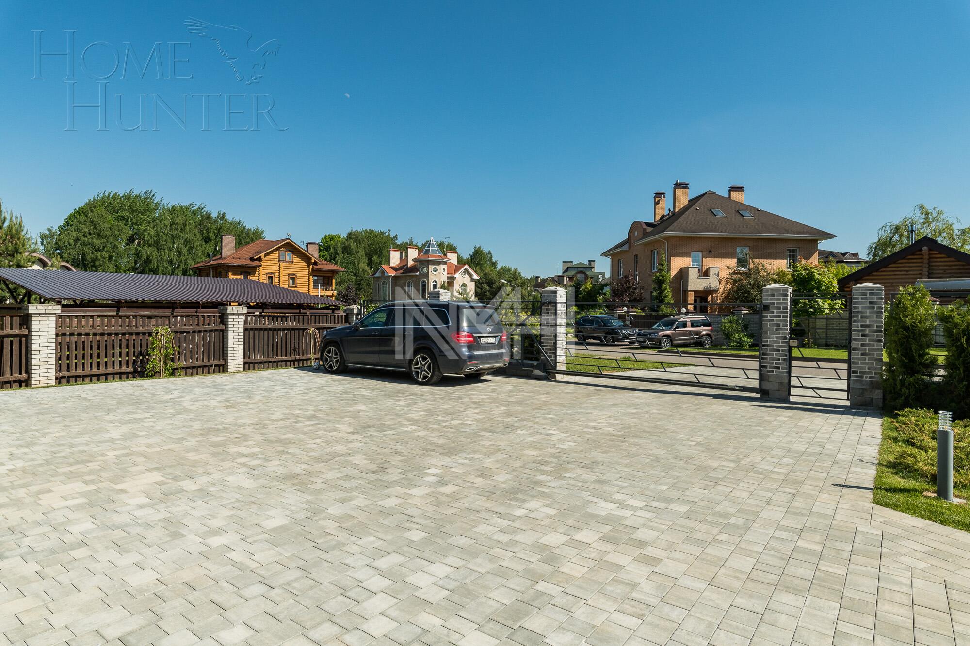 3-этажный коттедж 630 м² с отделкой