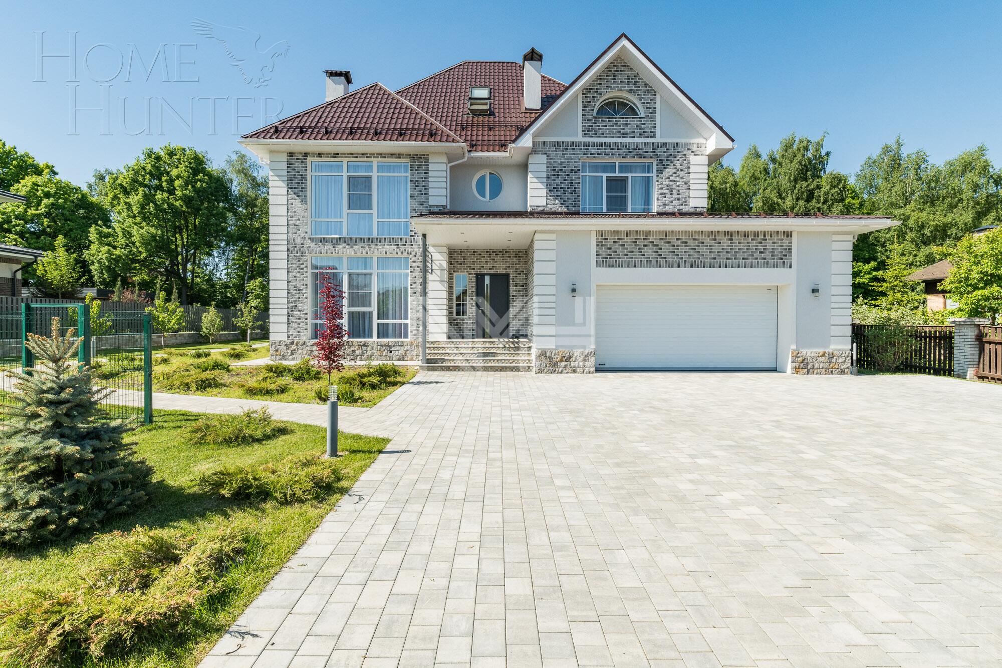 3-этажный коттедж 630 м² с отделкой