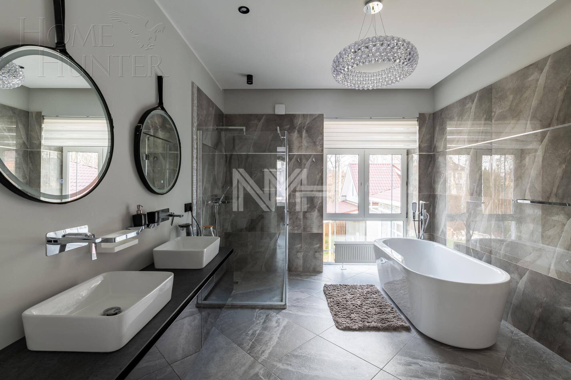 3-этажный коттедж 630 м² с отделкой