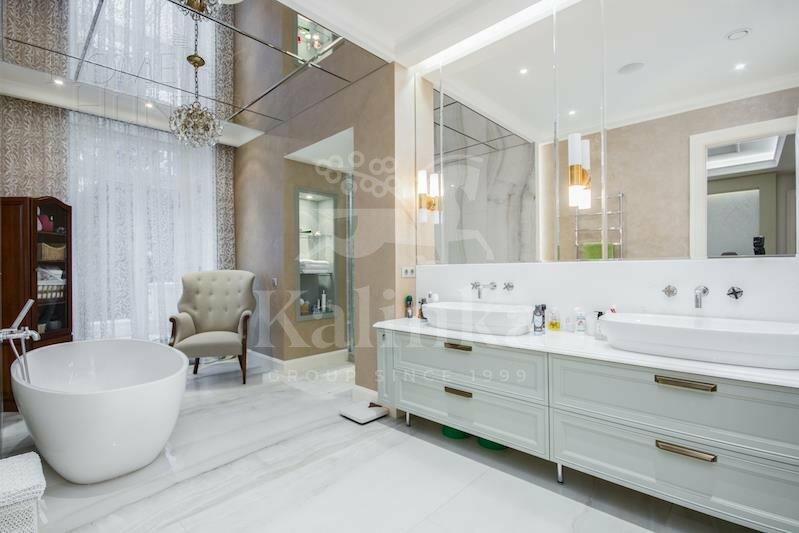 2-этажный коттедж 1 400 м² с отделкой