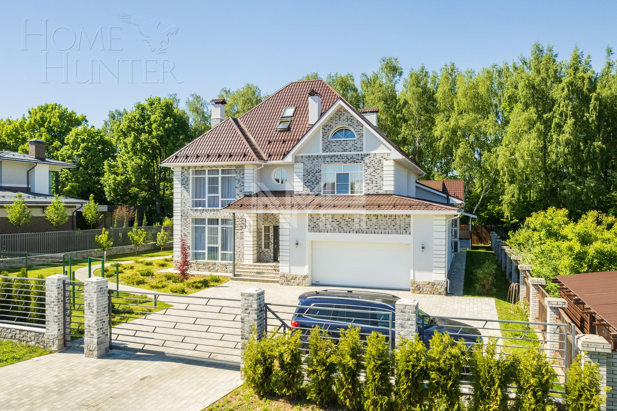 3-этажный коттедж 630 м² с отделкой