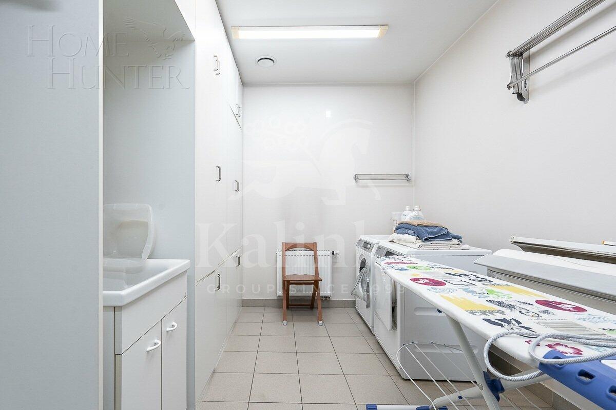 2-этажный коттедж 1 300 м² с отделкой