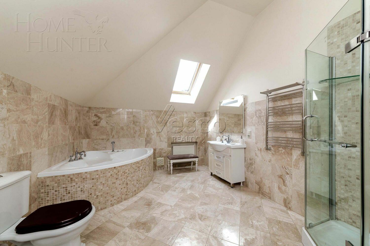 2-этажный коттедж 550 м² с отделкой