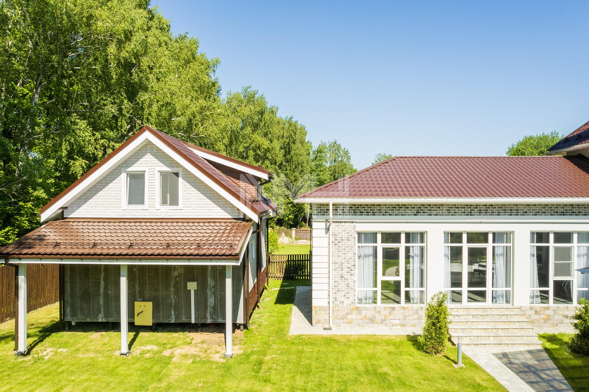 3-этажный коттедж 630 м² с отделкой