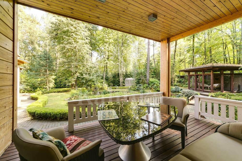 2-этажный коттедж 1 300 м² с отделкой