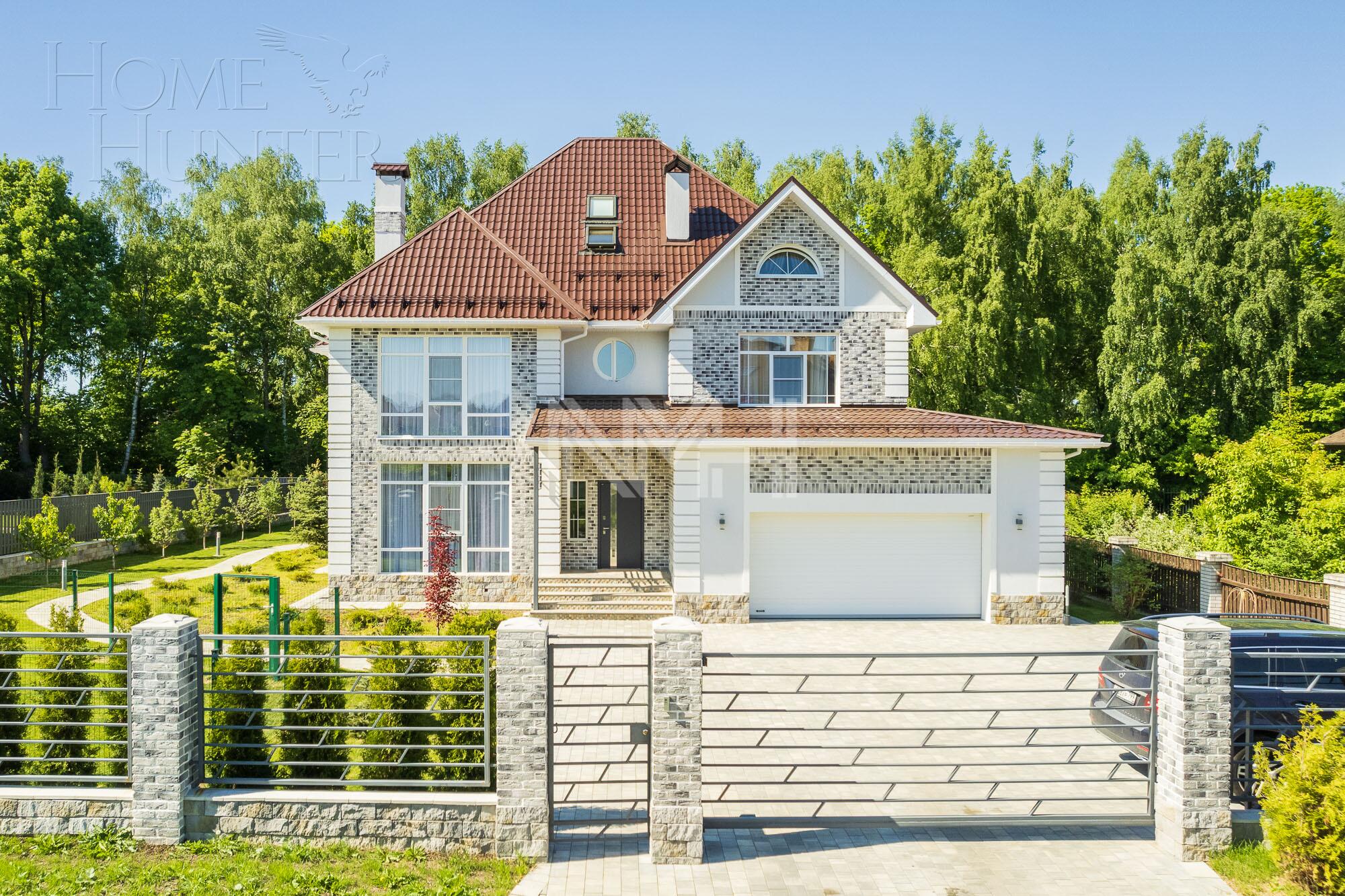 3-этажный коттедж 630 м² с отделкой