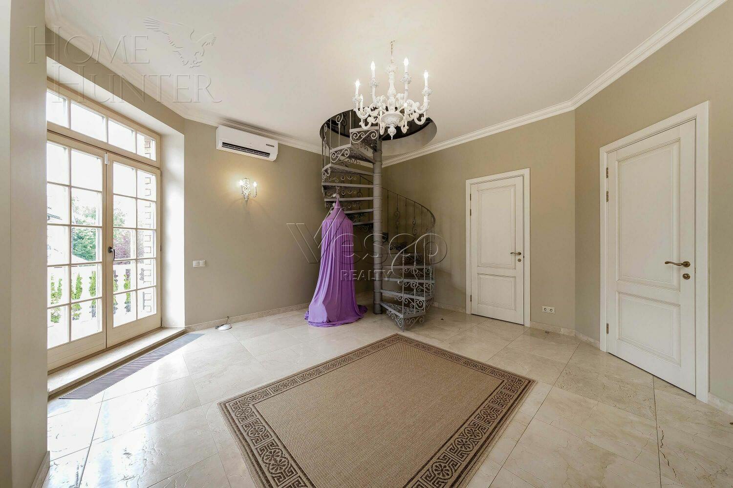 2-этажный коттедж 550 м² с отделкой