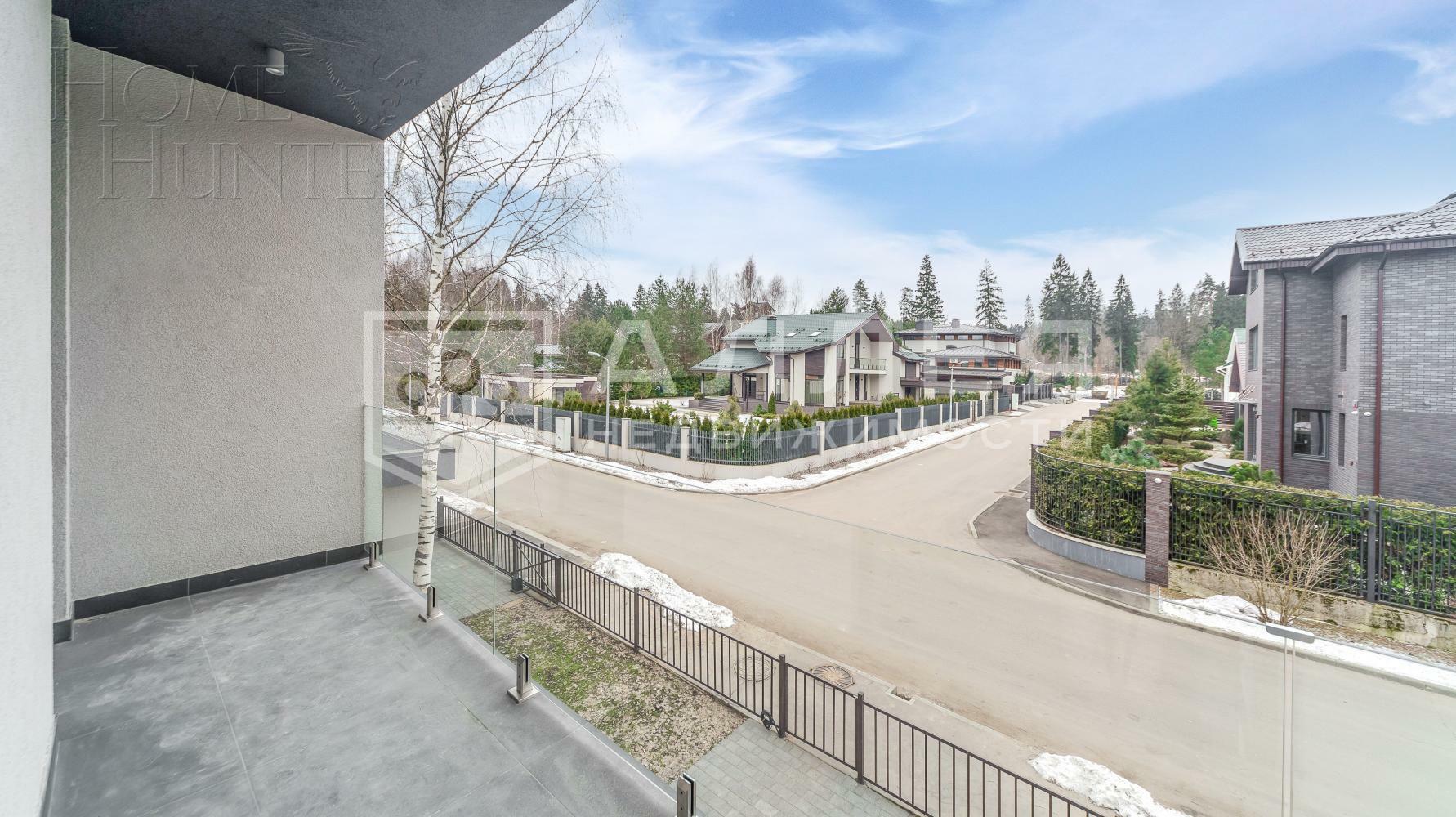 2-этажный коттедж 335 м² с отделкой