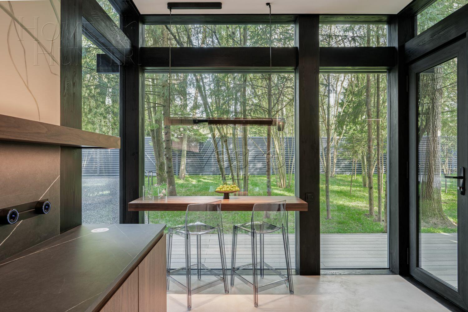 2-этажный коттедж 300 м² с отделкой