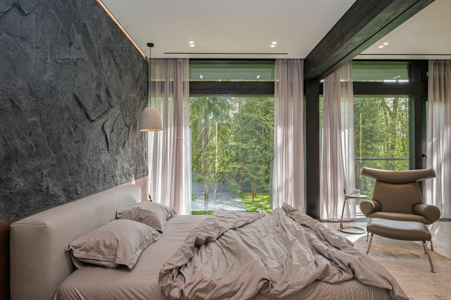 2-этажный коттедж 300 м² с отделкой