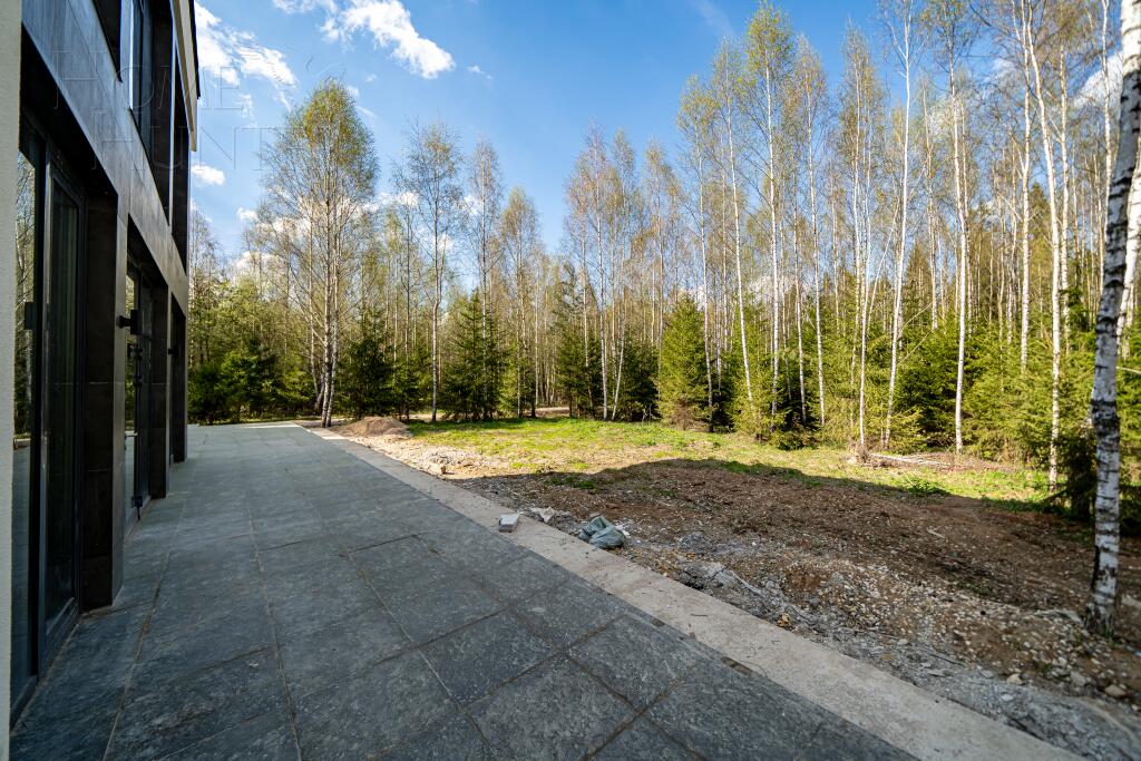 2-этажный коттедж 549 м² без отделки
