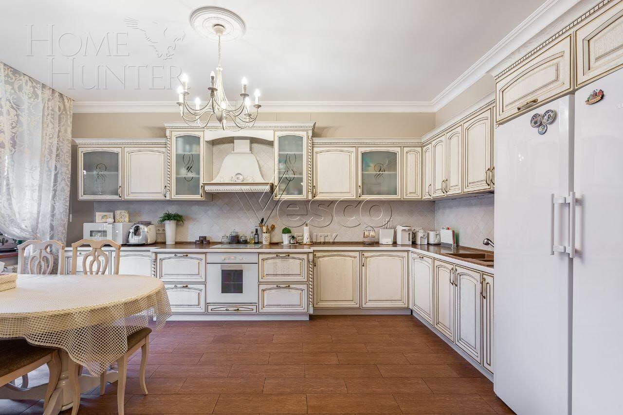 2-этажный таунхаус 267 м² с отделкой