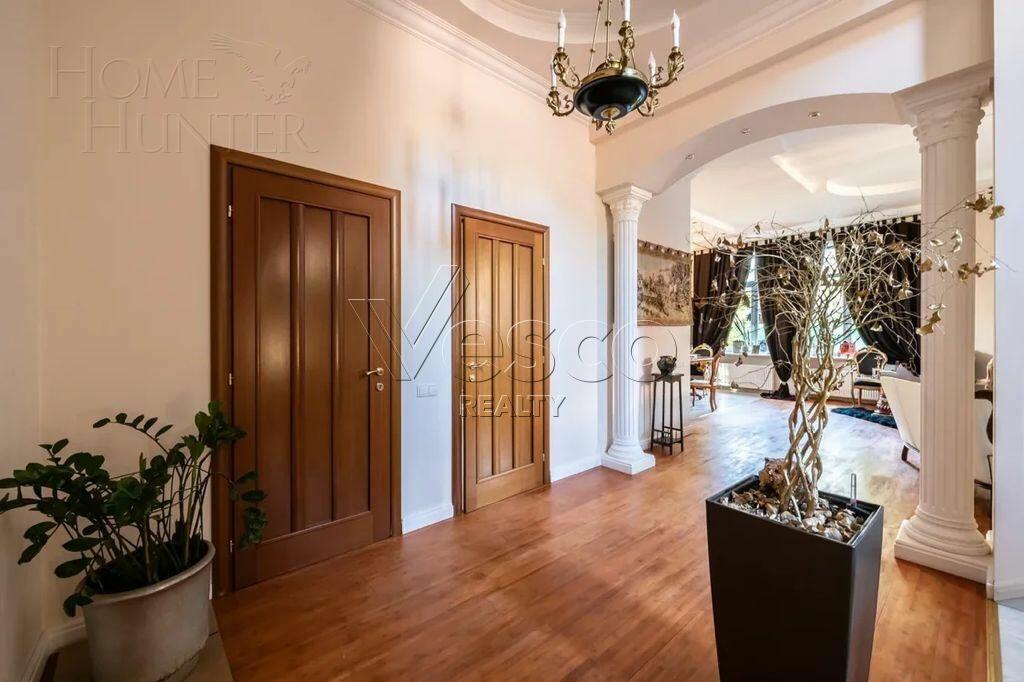 2-этажный коттедж 580 м² с отделкой