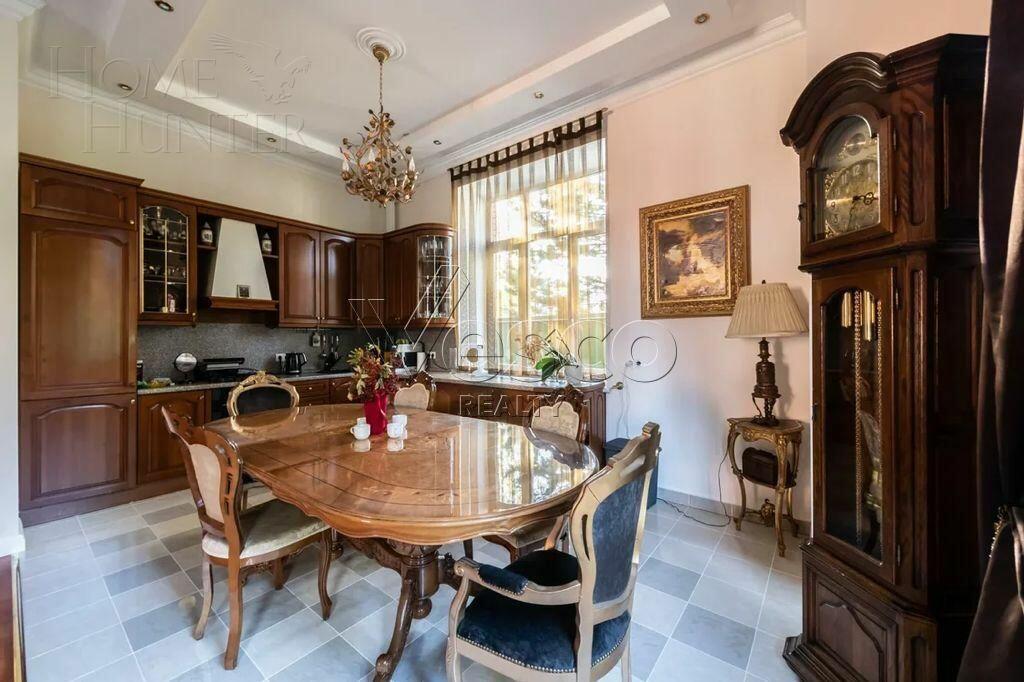 2-этажный коттедж 580 м² с отделкой