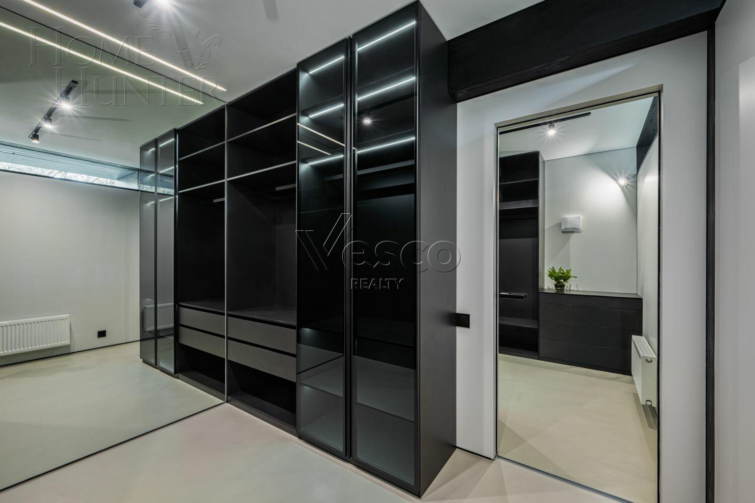 2-этажный коттедж 300 м² с отделкой