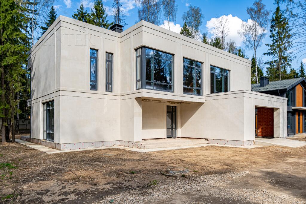 2-этажный коттедж 520 м² без отделки