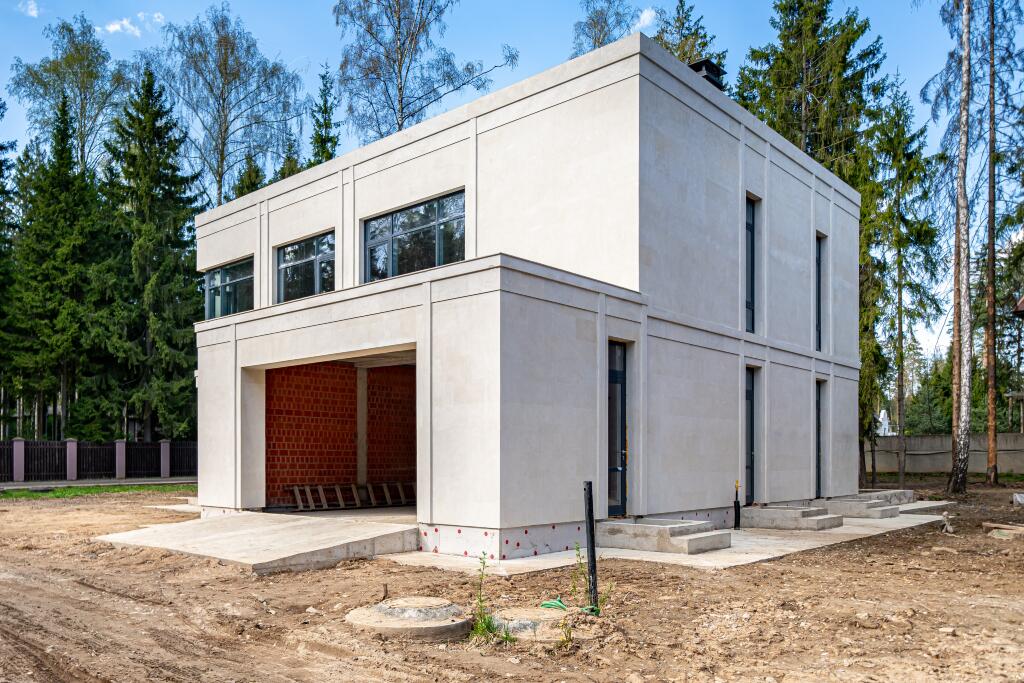 2-этажный коттедж 520 м² без отделки