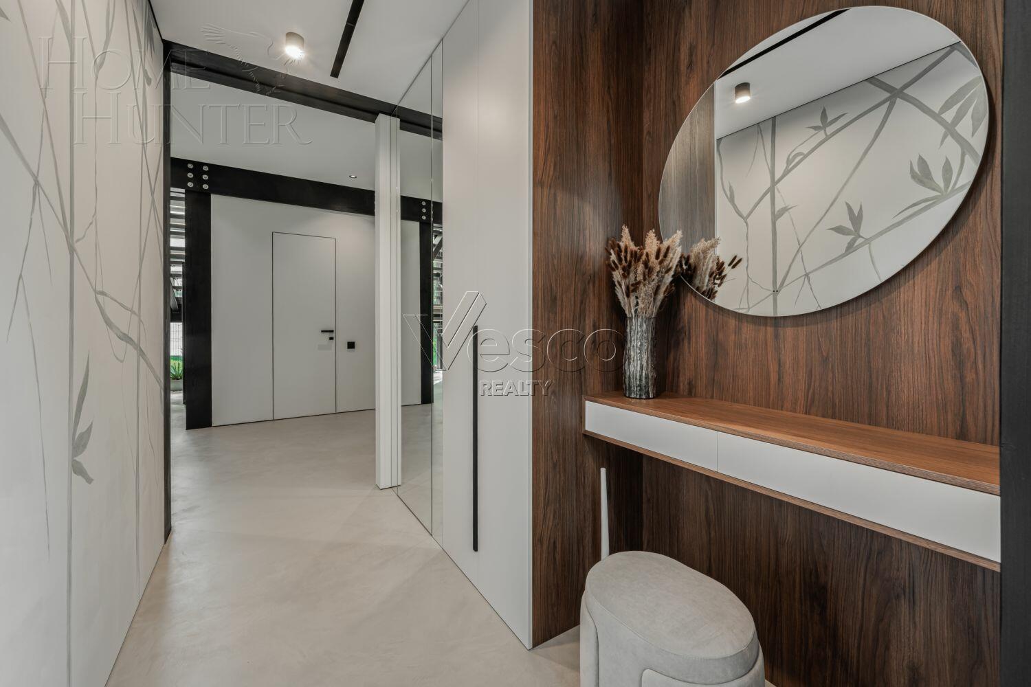 2-этажный коттедж 300 м² с отделкой