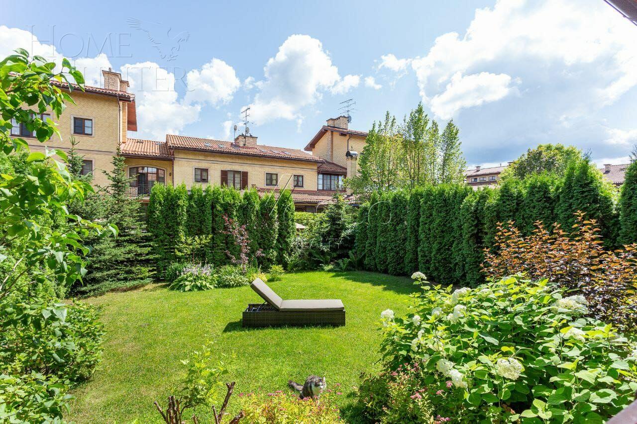 2-этажный таунхаус 267 м² с отделкой