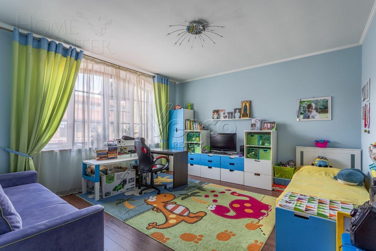 2-этажный таунхаус 267 м² с отделкой