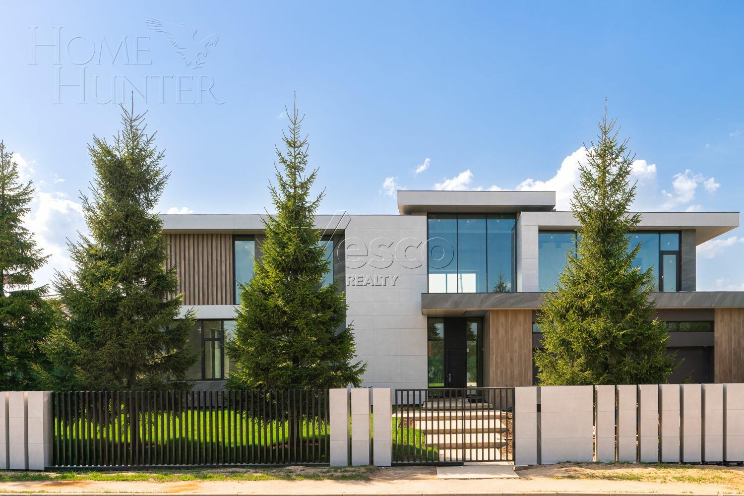 2-этажный коттедж 891 м² без отделки