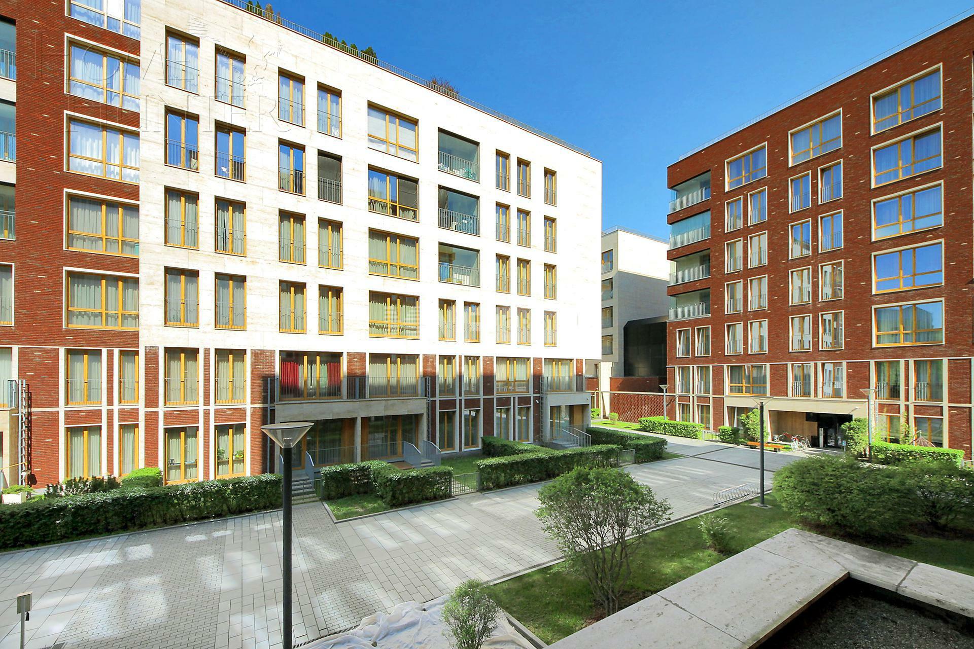 2-УРОВНЕВЫЙ ТАУНХАУС С ОТДЕЛКОЙ 236 М² НА 1 ЭТАЖЕ