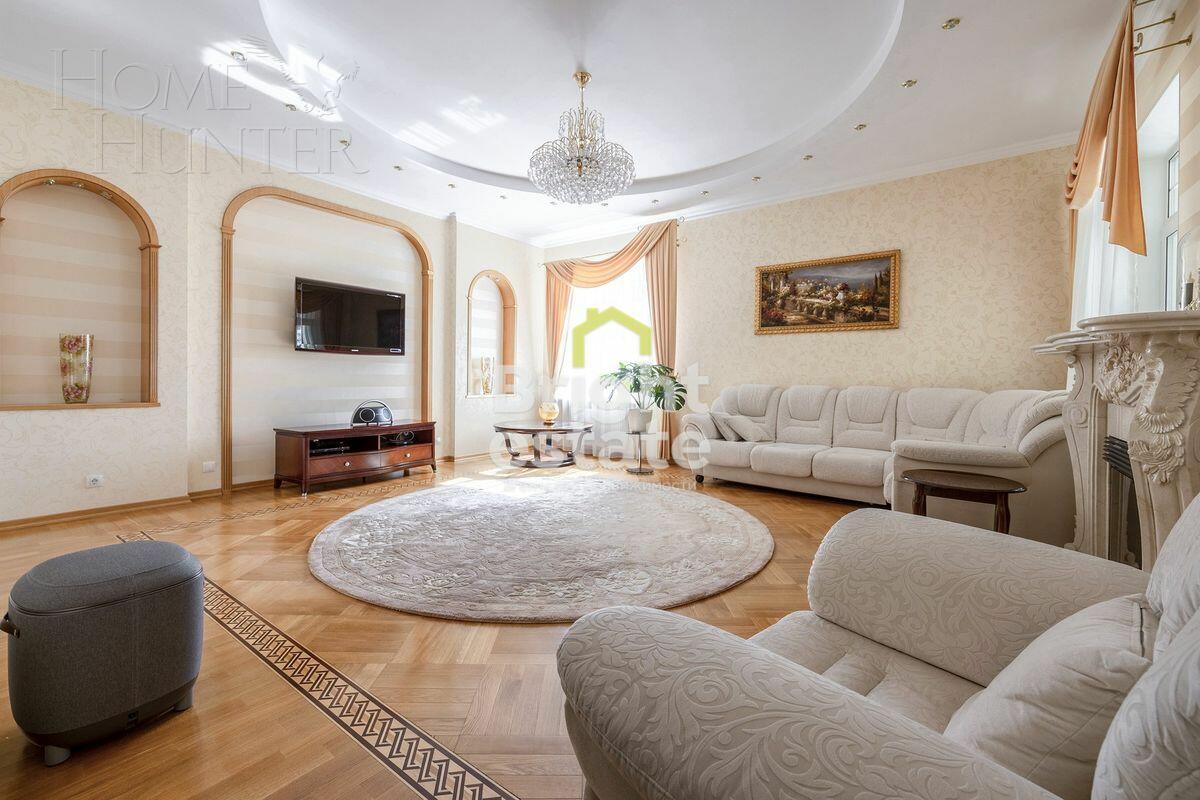 2-этажный коттедж 820.8 м² с отделкой