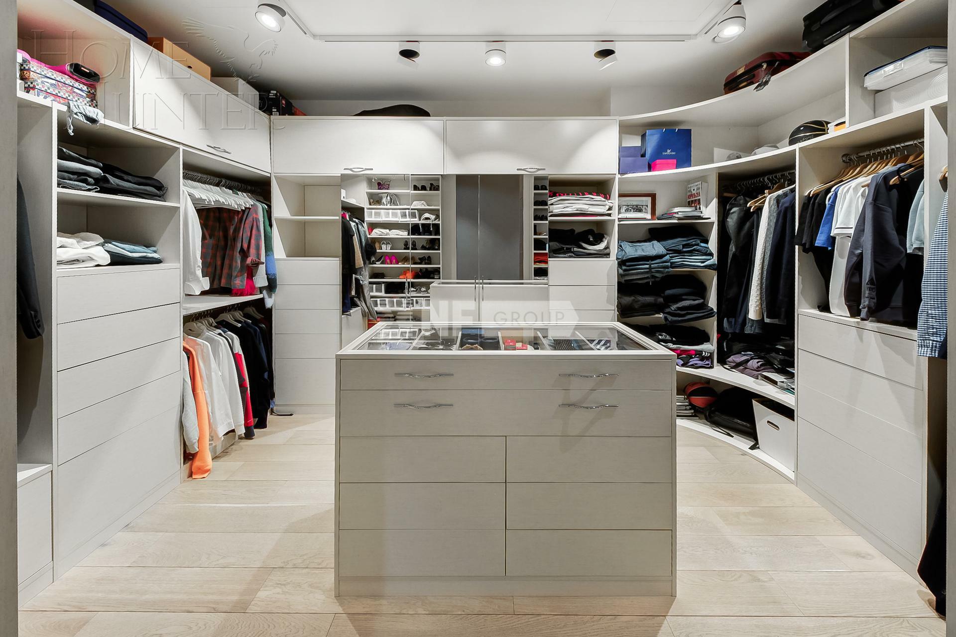 2-УРОВНЕВЫЙ ТАУНХАУС С ОТДЕЛКОЙ 236 М² НА 1 ЭТАЖЕ