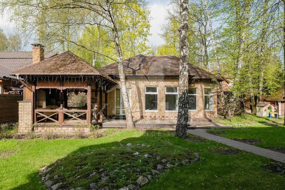 2-этажный коттедж 410 м² с отделкой