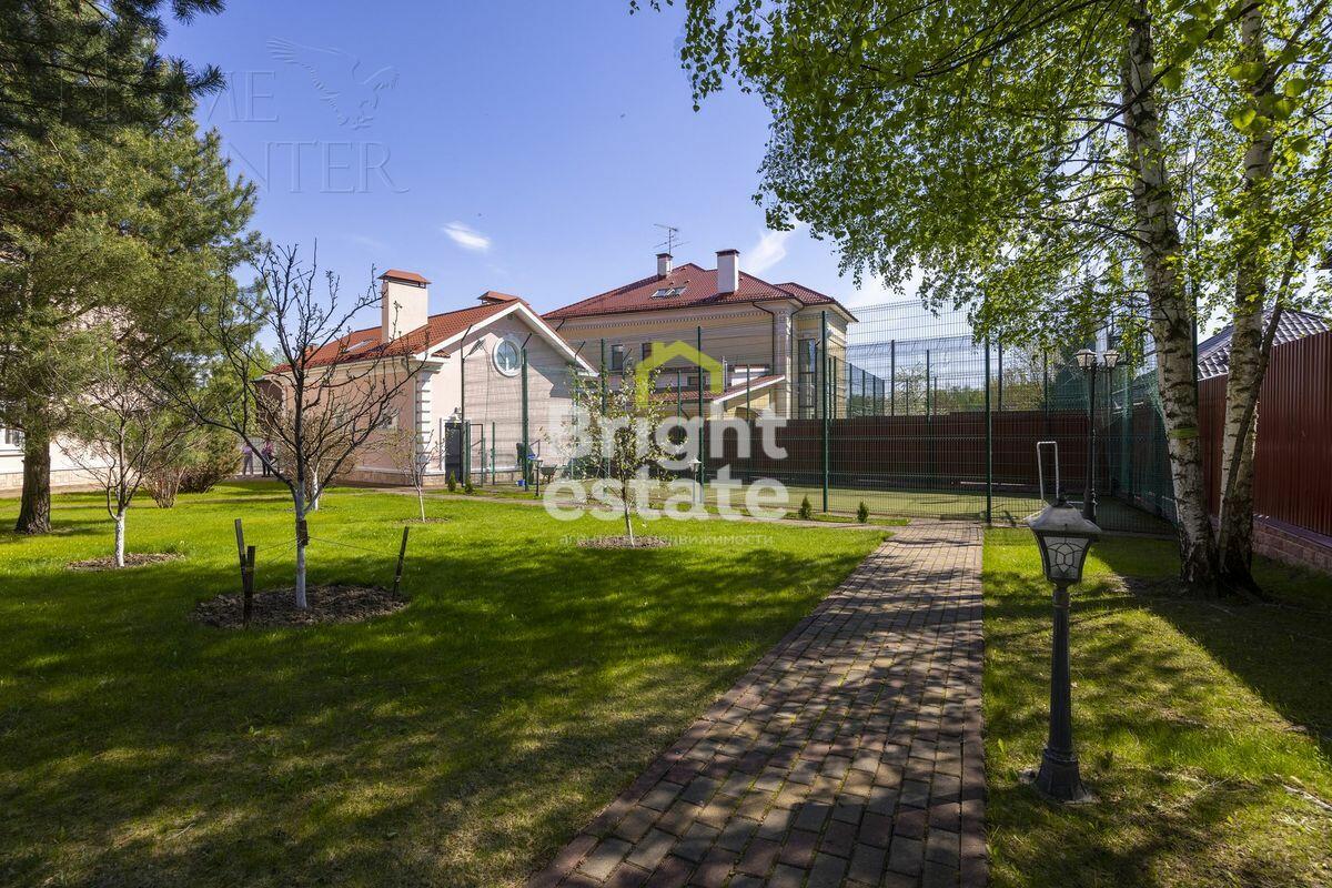 2-этажный коттедж 820.8 м² с отделкой