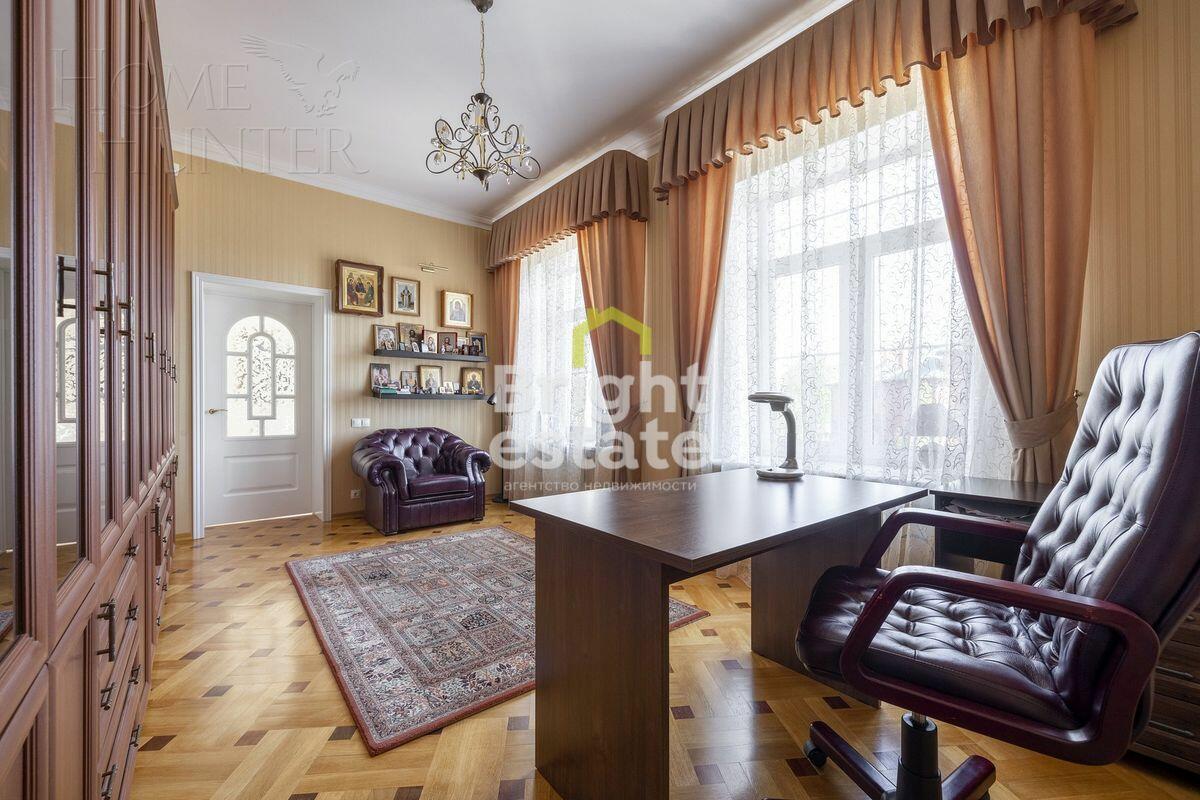 2-этажный коттедж 820.8 м² с отделкой