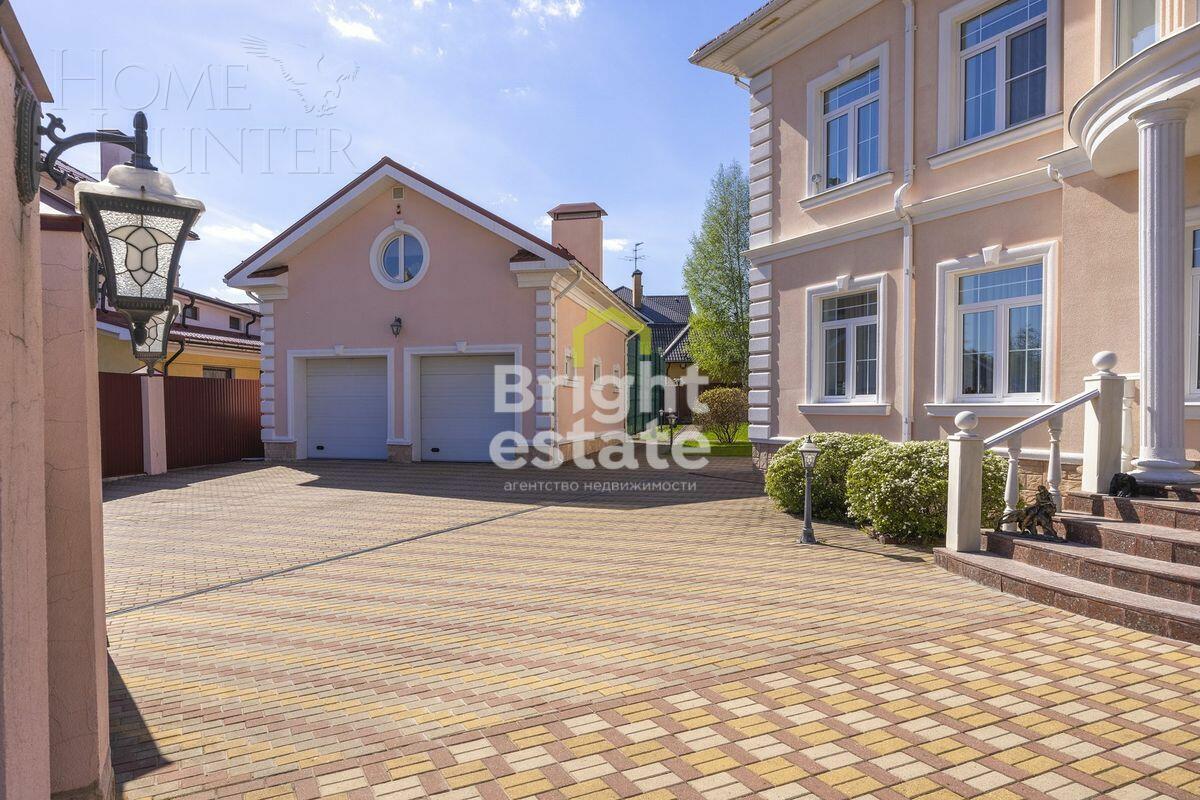 2-этажный коттедж 820.8 м² с отделкой