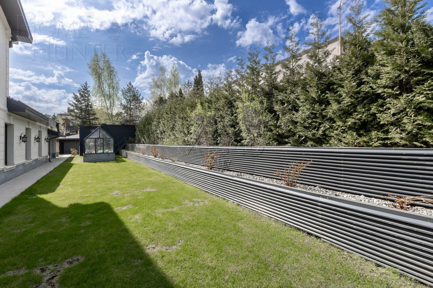 2-этажный коттедж 700 м² с отделкой