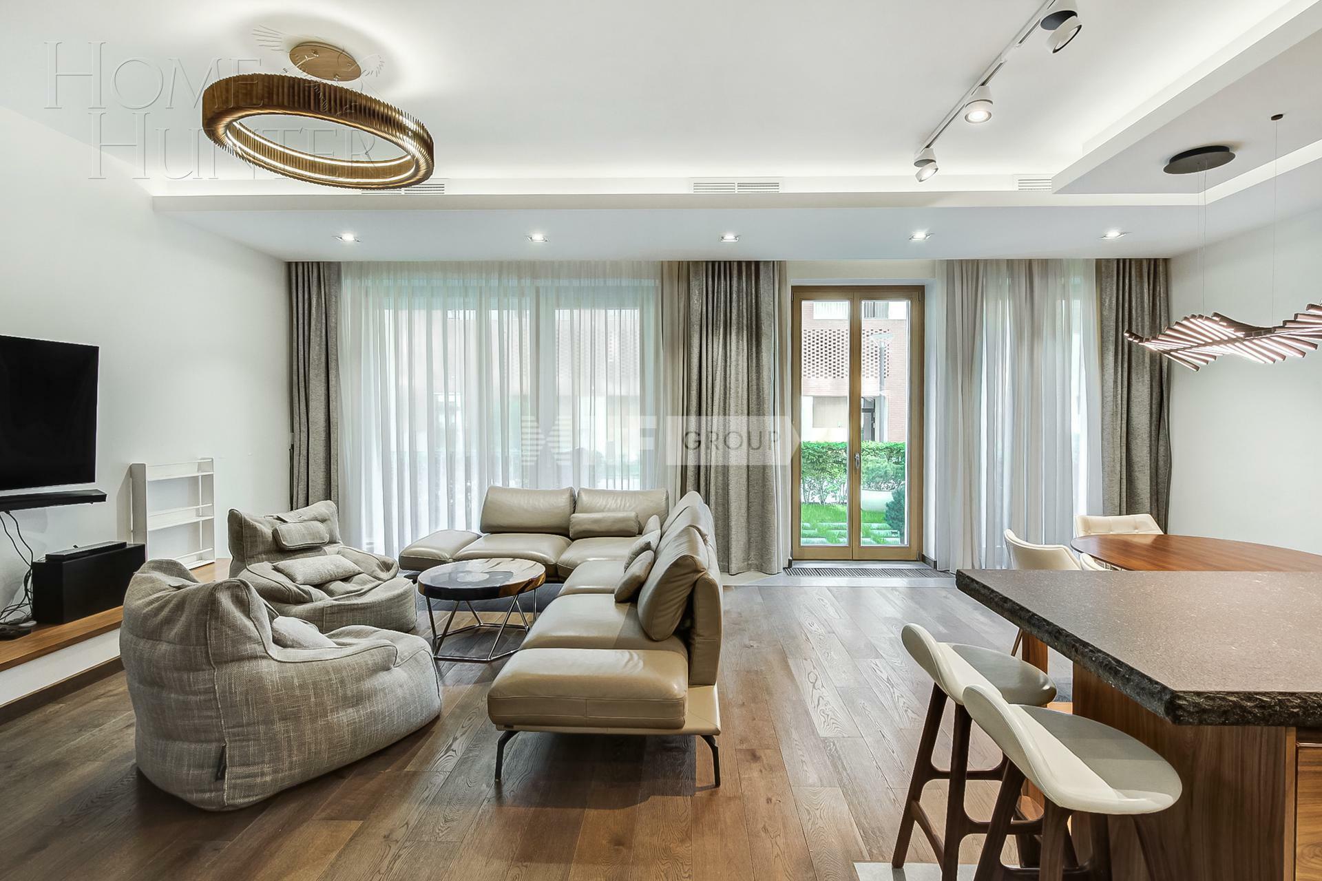 2-УРОВНЕВЫЙ ТАУНХАУС С ОТДЕЛКОЙ 236 М² НА 1 ЭТАЖЕ