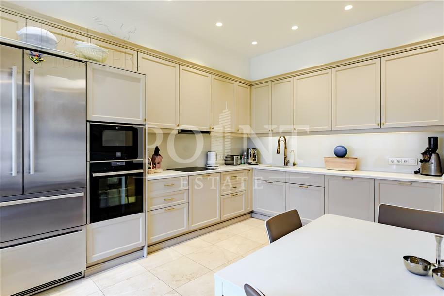 3-УРОВНЕВАЯ КВАРТИРА С ОТДЕЛКОЙ 248 М² НА 2 ЭТАЖЕ