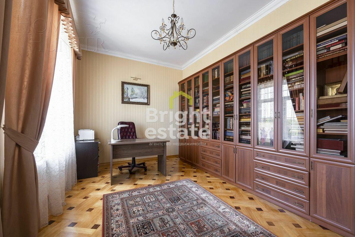 2-этажный коттедж 820.8 м² с отделкой