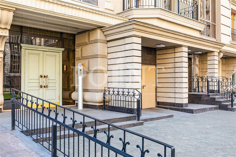 3-УРОВНЕВАЯ КВАРТИРА С ОТДЕЛКОЙ 248 М² НА 2 ЭТАЖЕ