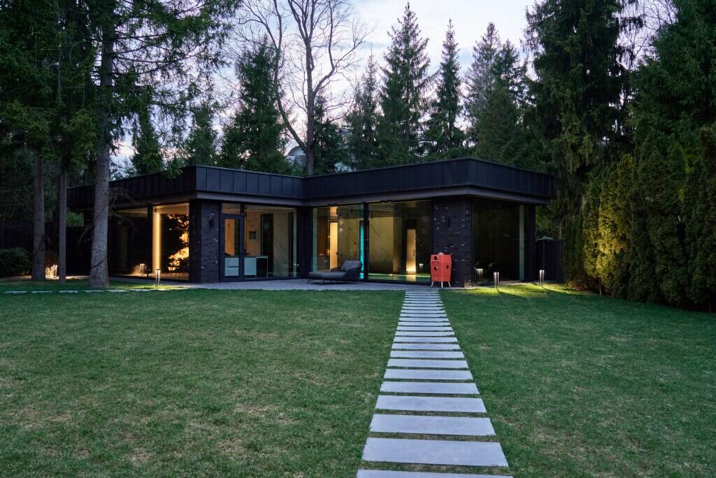 2-этажный коттедж 929 м² с отделкой