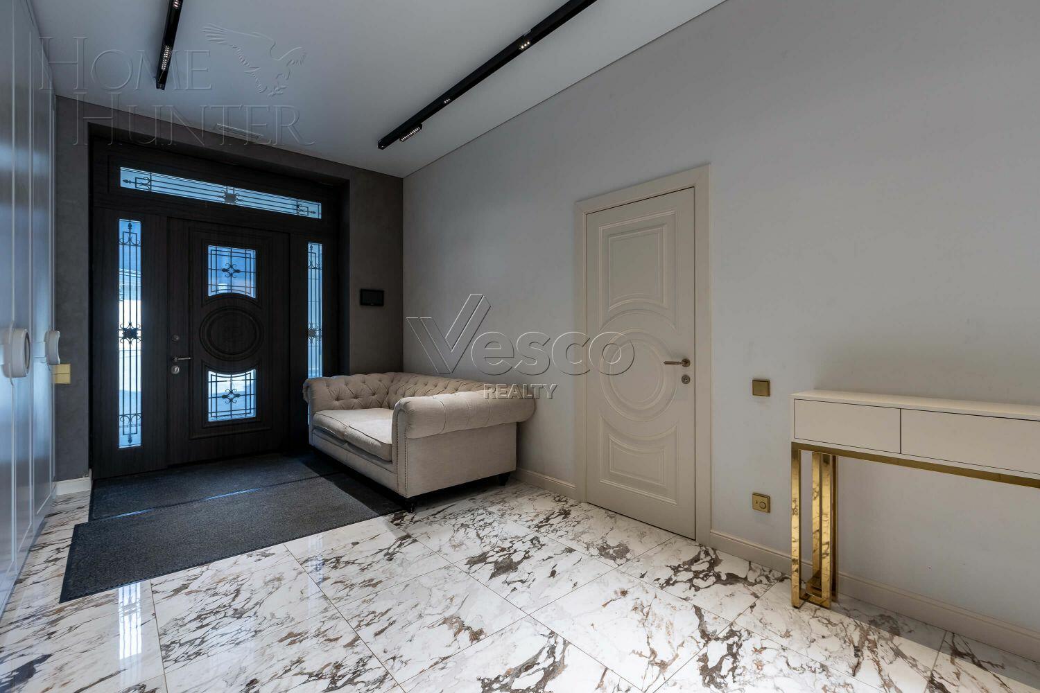 2-этажный коттедж 700 м² с отделкой