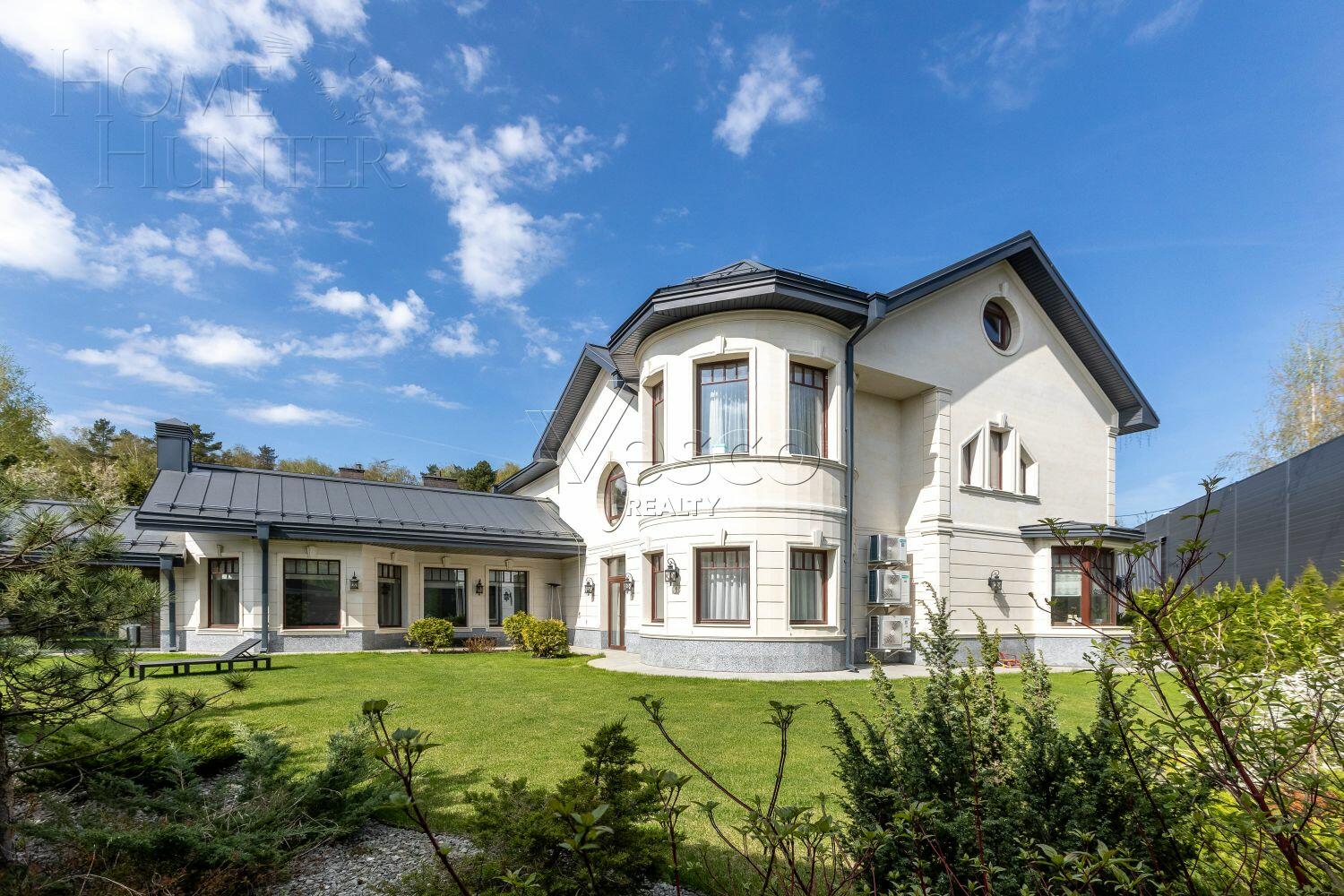 2-этажный коттедж 700 м² с отделкой