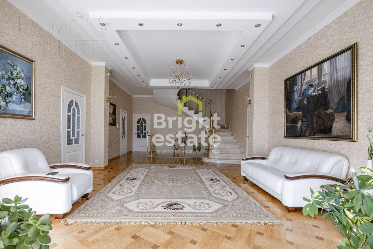 2-этажный коттедж 820.8 м² с отделкой