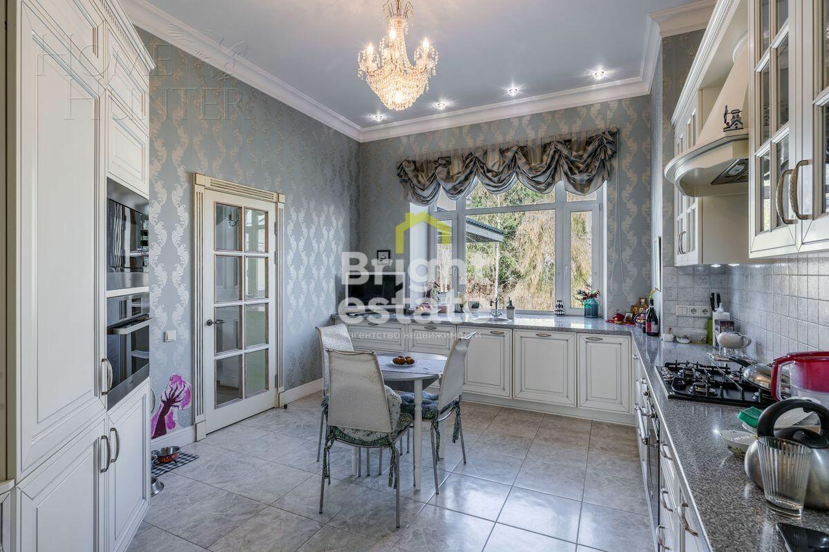 2-этажный коттедж 545 м² с отделкой