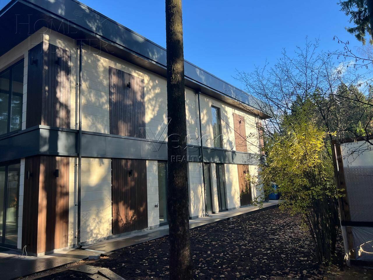 2-этажный коттедж 1 596 м² без отделки