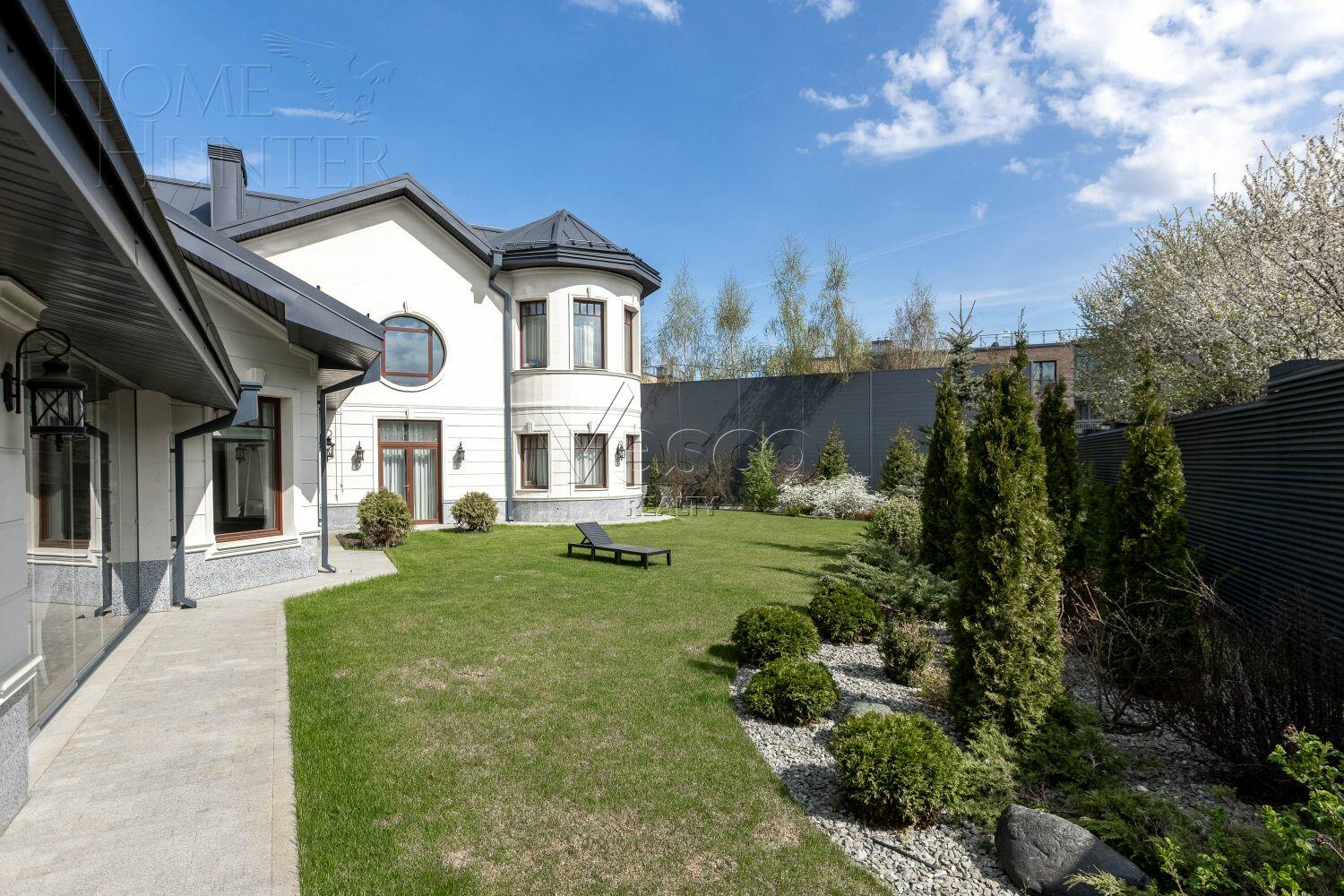 2-этажный коттедж 700 м² с отделкой