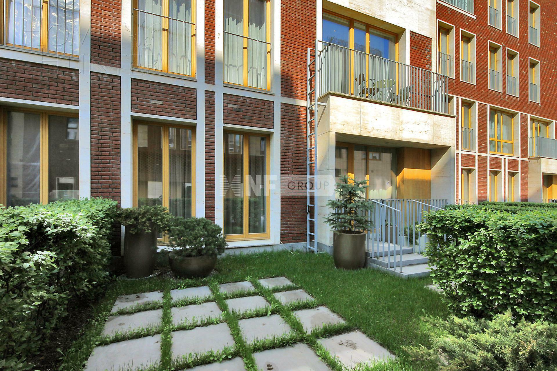 2-УРОВНЕВЫЙ ТАУНХАУС С ОТДЕЛКОЙ 236 М² НА 1 ЭТАЖЕ